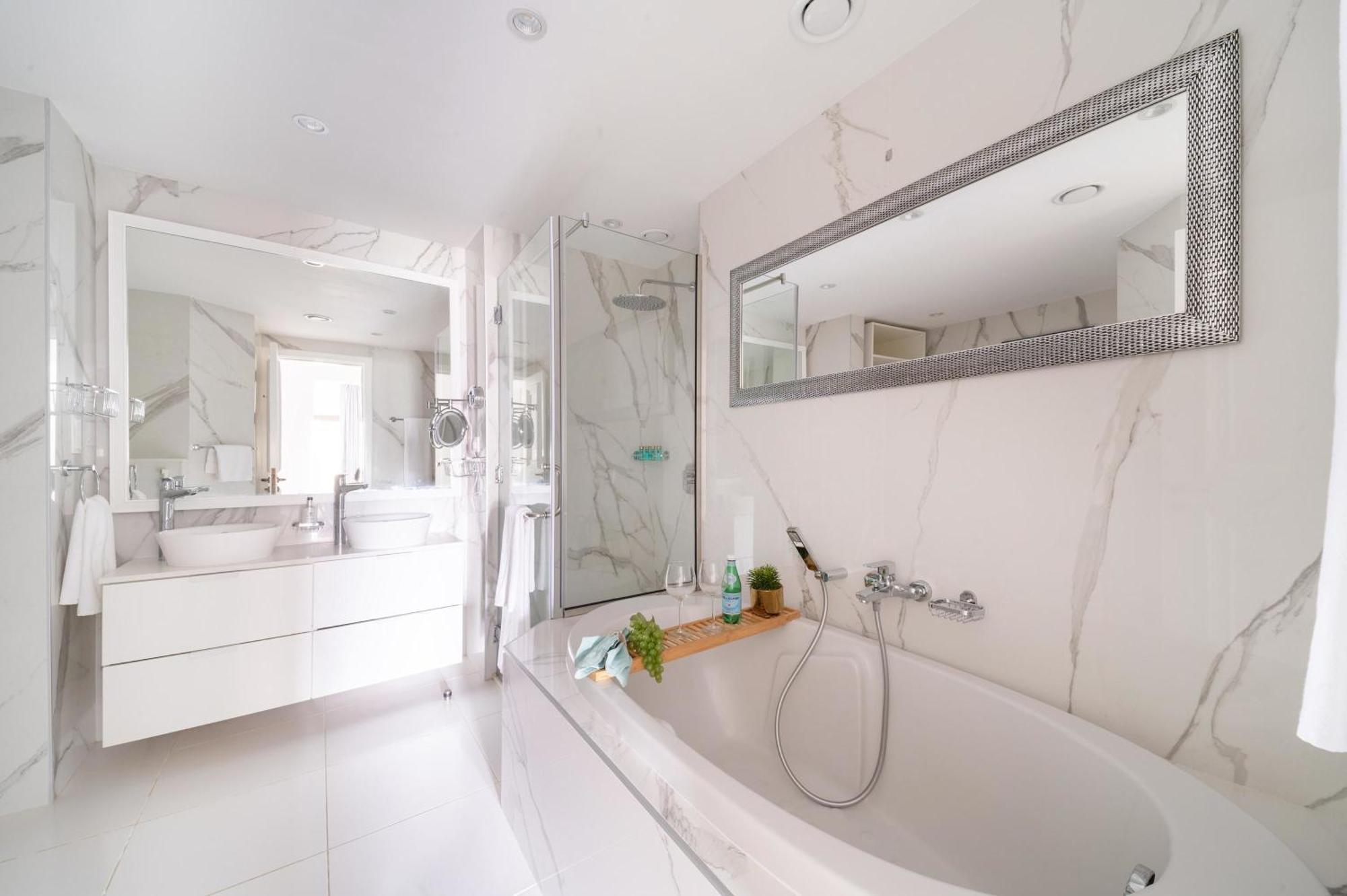 Frank Porter - Fairmont Residence South Dubai Bagian luar foto